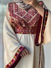 Elegant Offwhite Diamond Qabbah Thob With Manajil Details and Satin Details