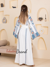 Very Chic White Embroidered Thob Dress With Wide Sleeves