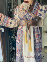 Unique Palestinian Embroidered Thob Dress with Kashmir Belt