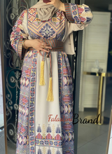 Unique Palestinian Embroidered Thob Dress with Kashmir Belt