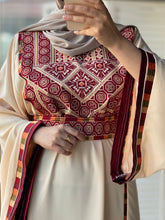 Elegant Offwhite Diamond Qabbah Thob With Manajil Details and Satin Details