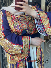 Malak Navy and Off white Thobe with Unique Qasab Embroidery and Original Etamine Fabric